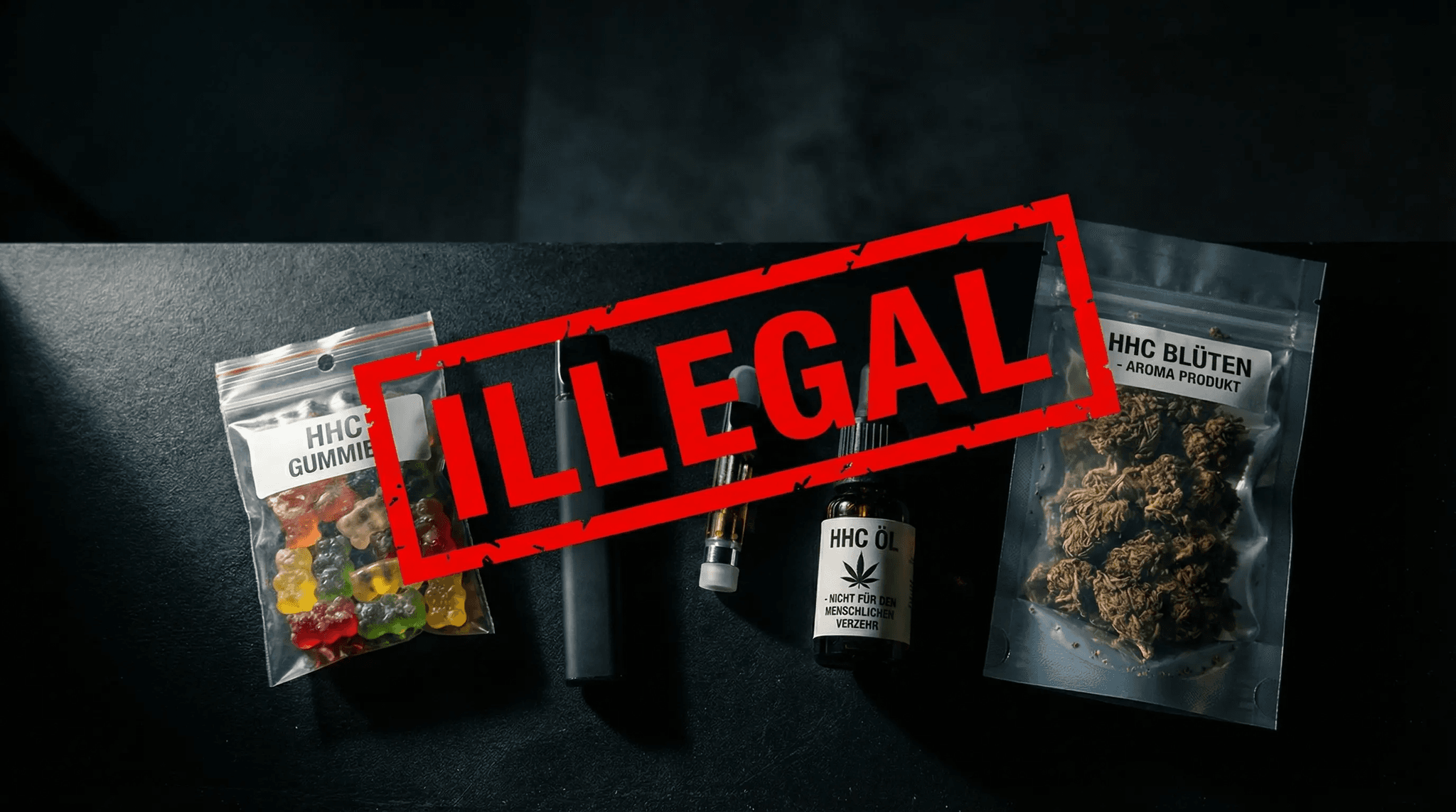 HHC-Produkte (Gummibärchen, Vape, Öl, Blüten) mit rotem „ILLEGAL"-Stempel – alle in Deutschland nach dem NpSG verboten.